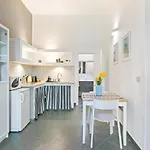 Stylish Flat Maqueda